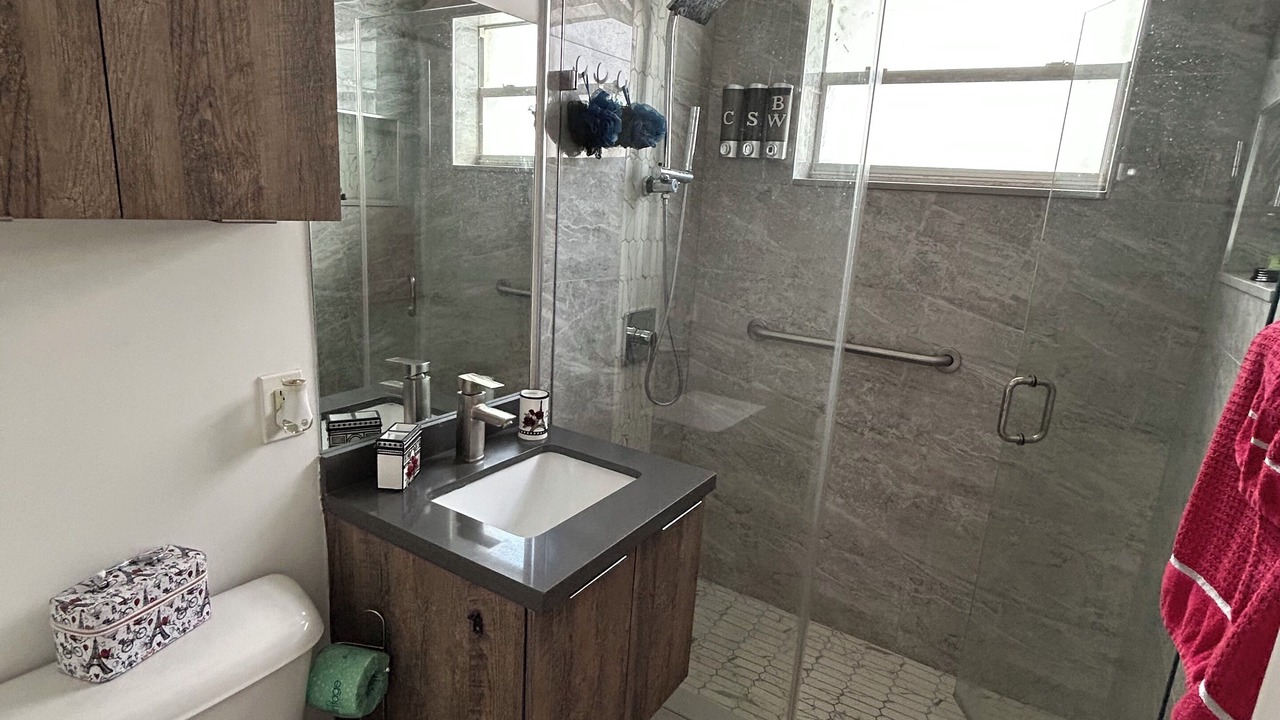 Photo of Bathroom in Margate