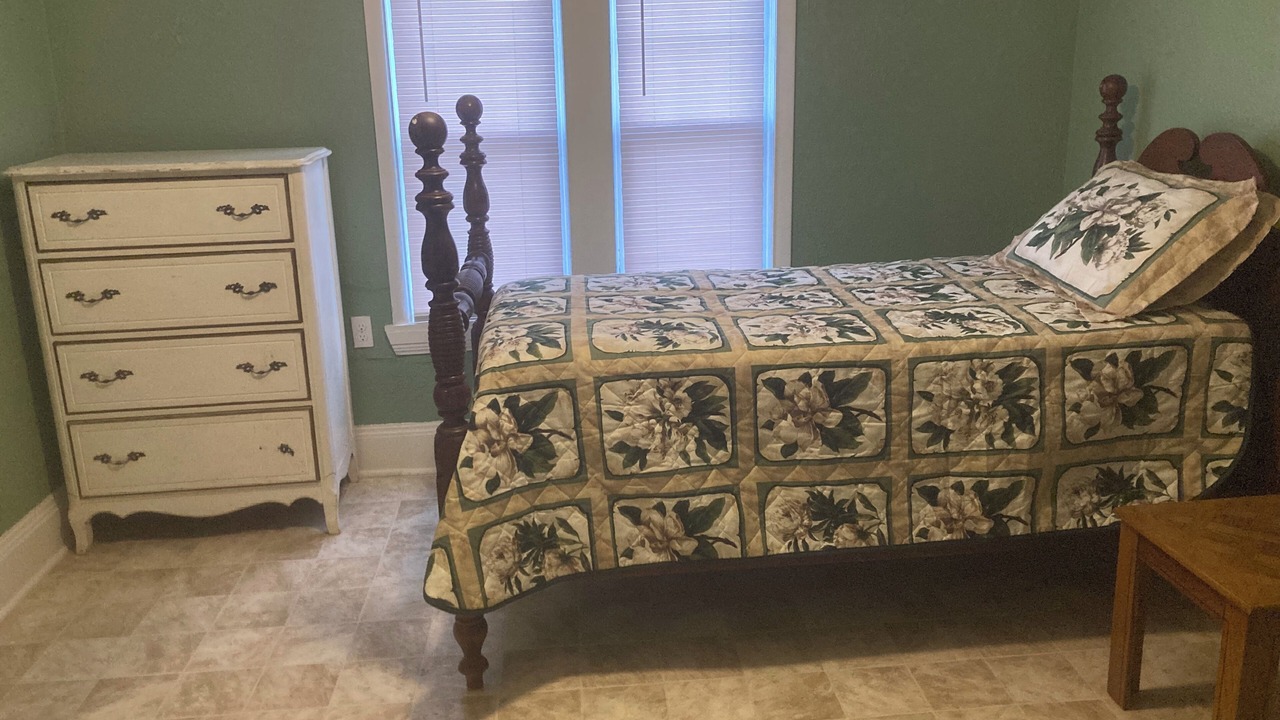 Photo of Bedroom in Garfield Heights