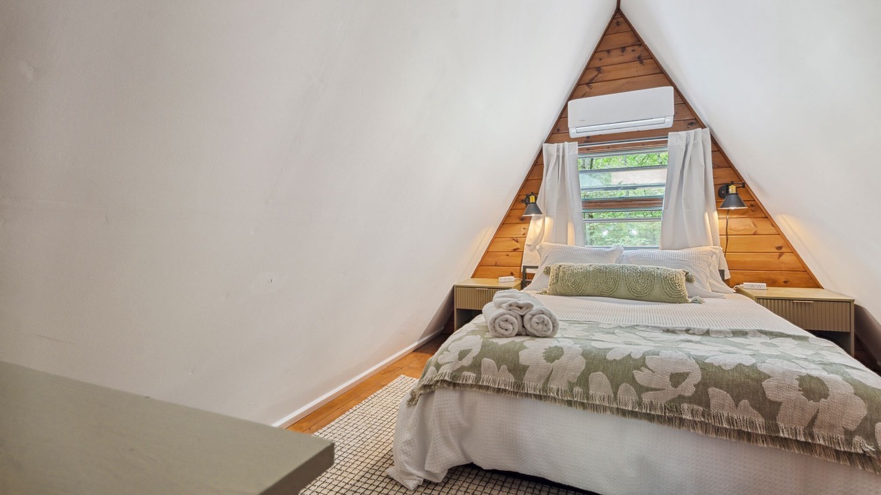 Photo of Bedroom in Center Conway