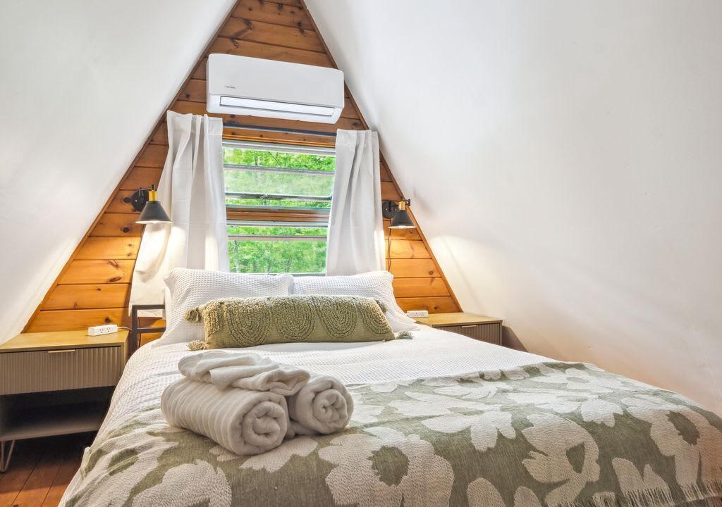 Photo of Bedroom in Center Conway