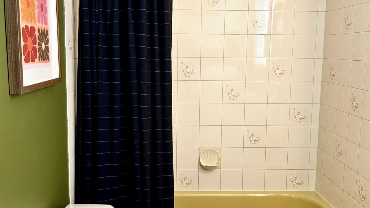 Photo of Bathroom in Sylvan Lake