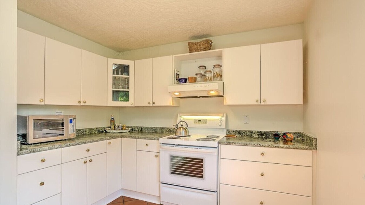 Photo of Kitchen in Shawnigan Lake