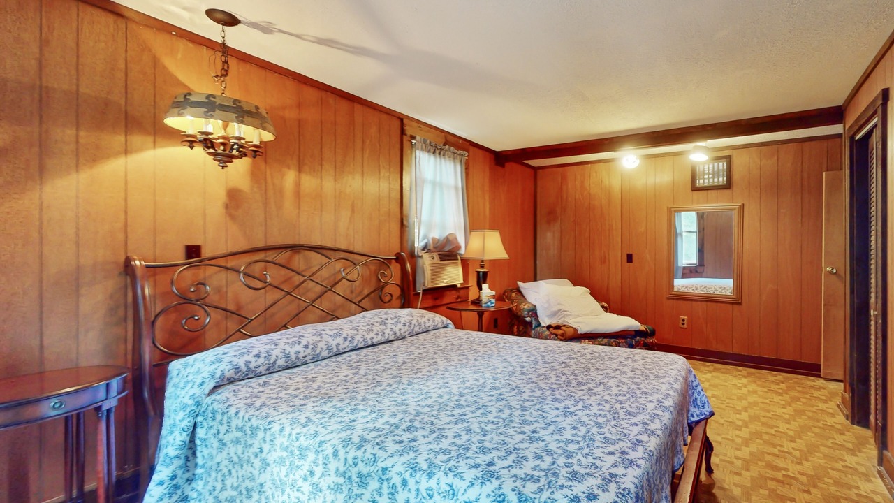 Photo of Bedroom in Lake Luzerne-Hadley