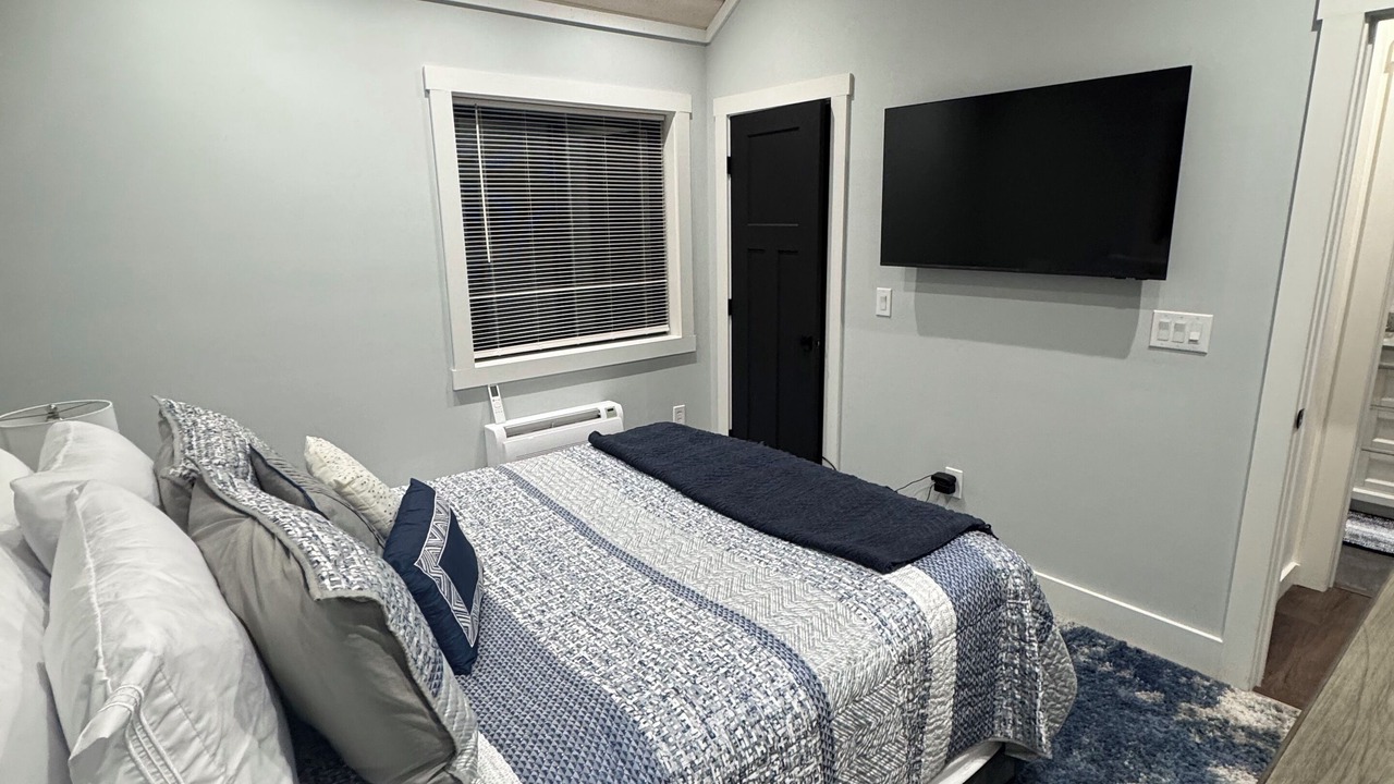 Photo of Bedroom in North Lake George