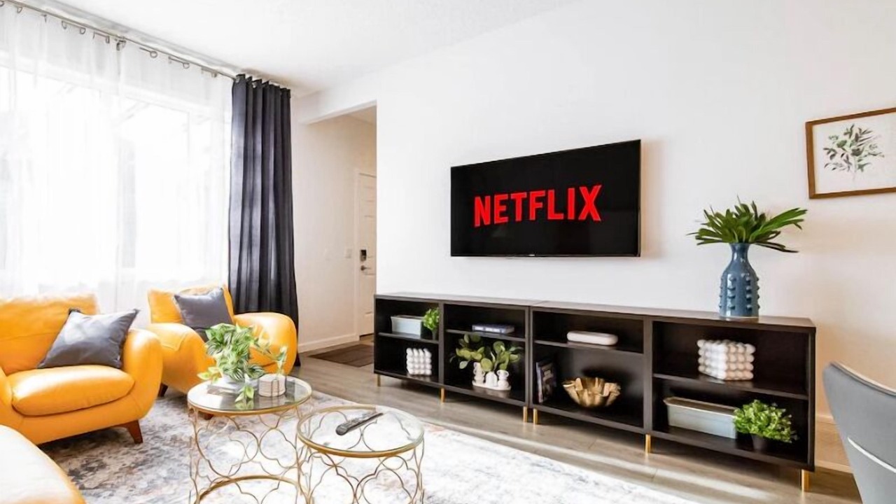Photo of Livingroom in Southwest Edmonton