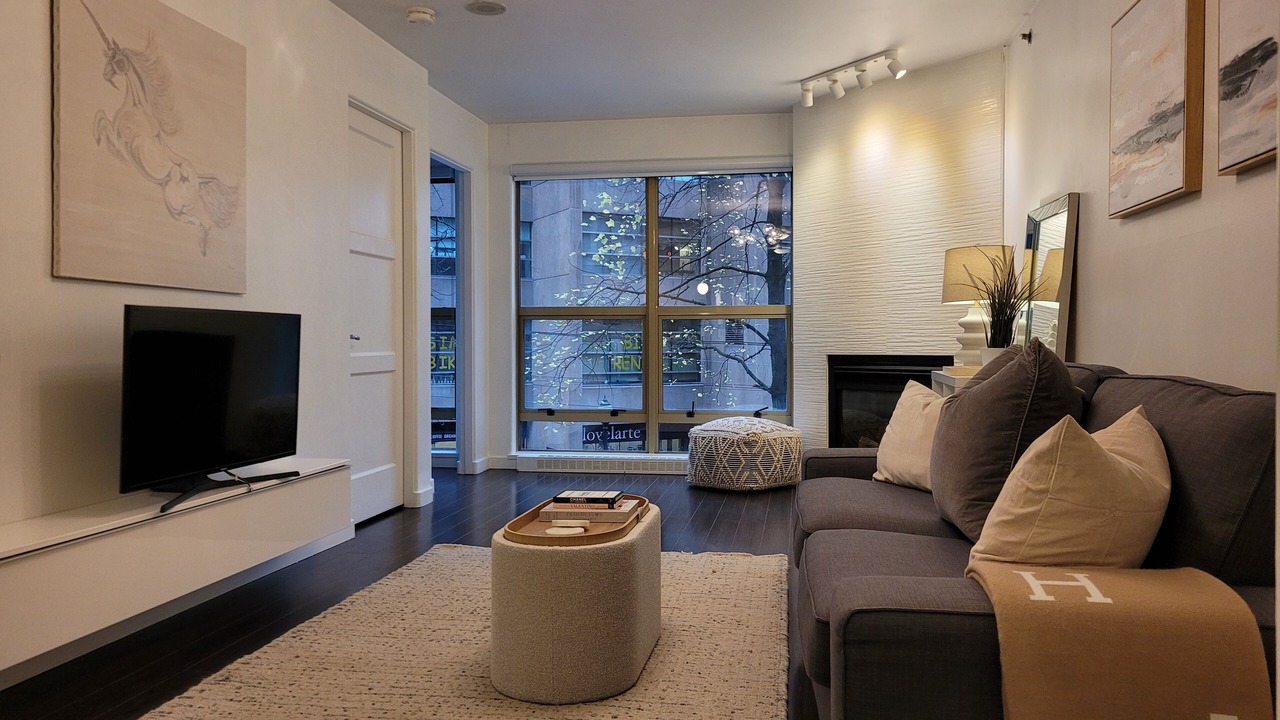 Photo of Livingroom in Yaletown