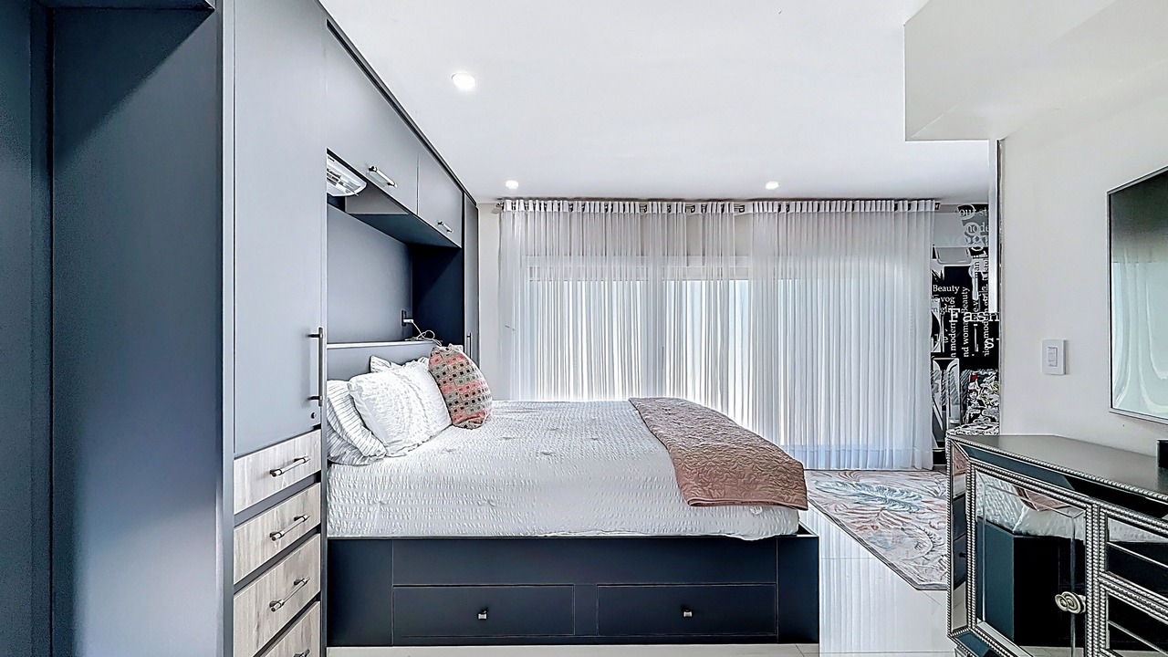 Photo of Bedroom in Pompano Beach