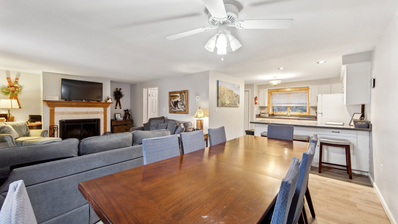 Photo of Bedroom in North Creek
