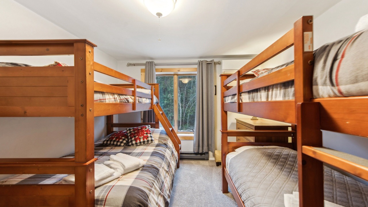 Photo of Bedroom in North Creek