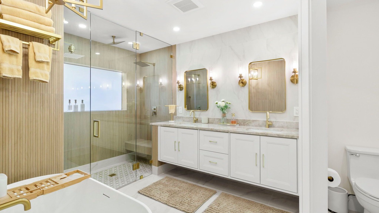 Photo of Bathroom in Lighthouse Point