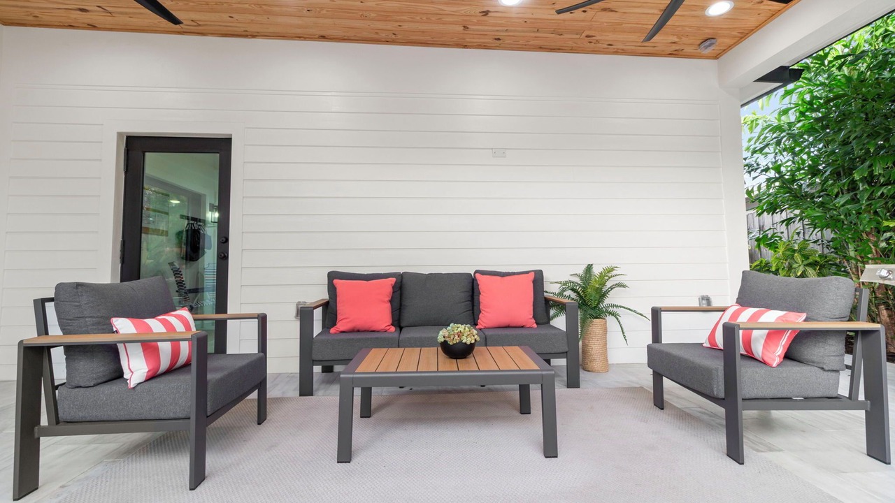 Photo of Patio Balcony in Lighthouse Point