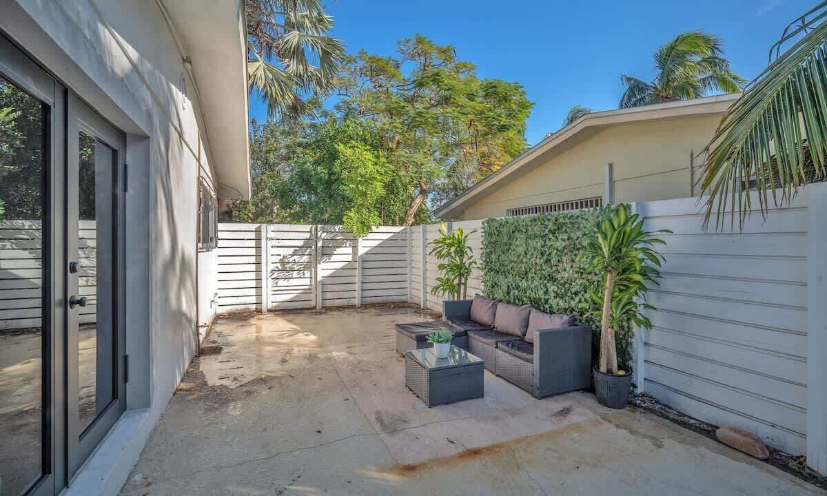 Photo of Outdoor in Beachway Estates