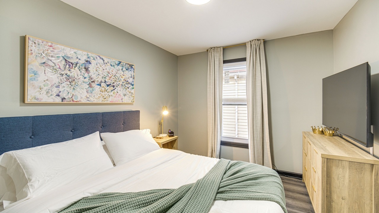 Photo of Bedroom in Cleveland