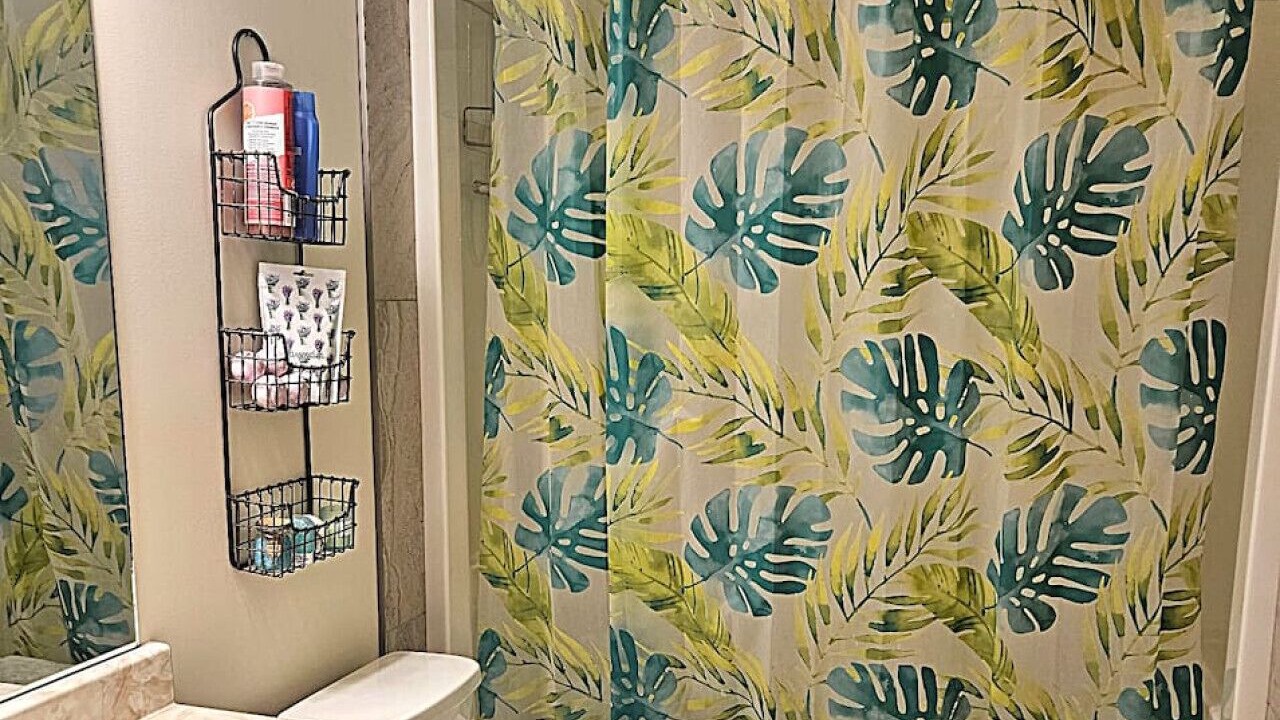 Photo of Bathroom in Osoyoos