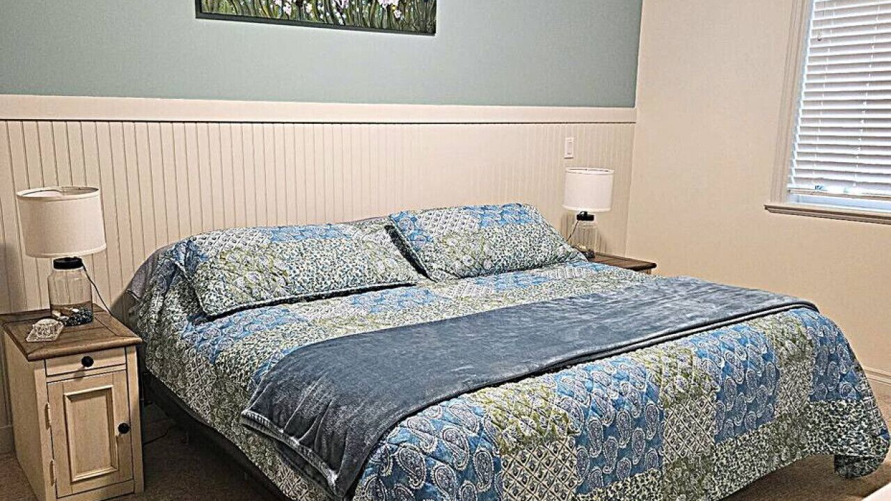 Photo of Bedroom in Osoyoos