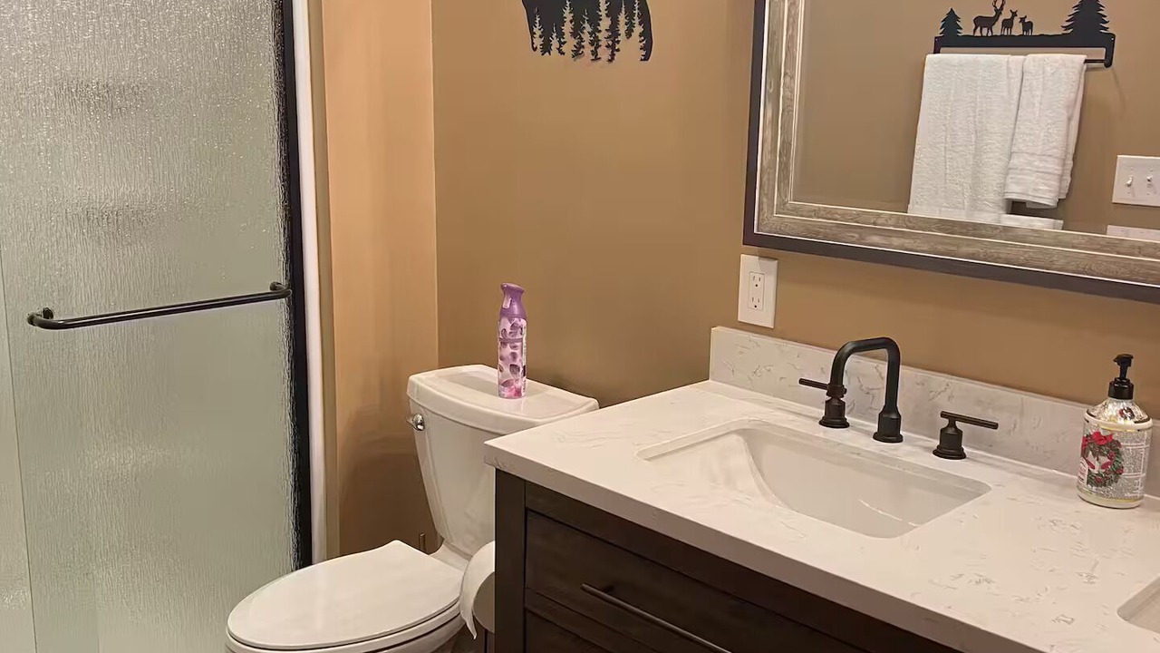 Photo of Bathroom in Hinckley