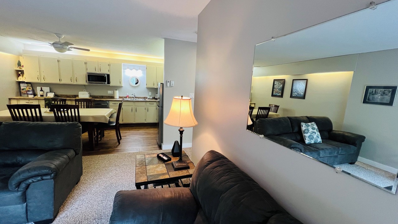 Photo of Livingroom in East Kootenay
