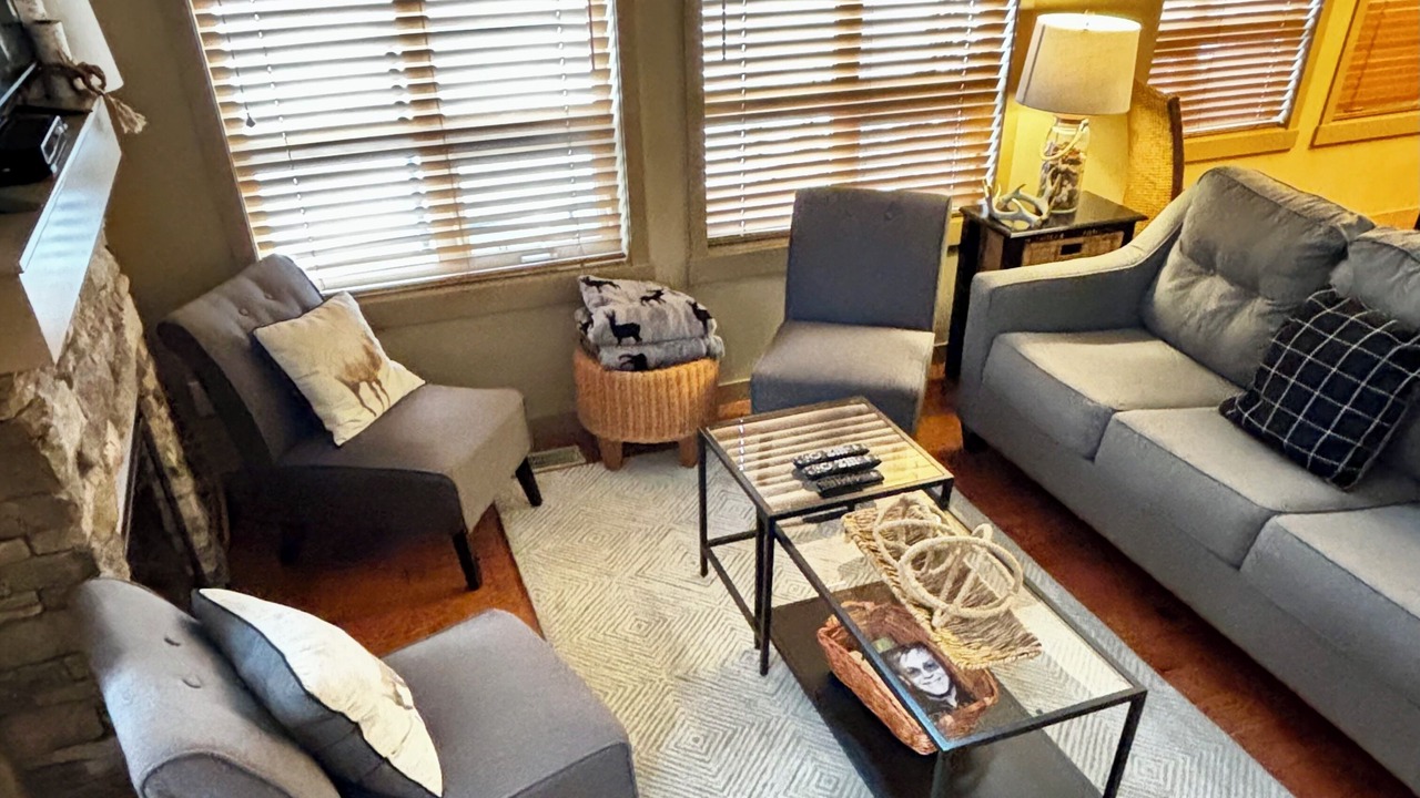 Photo of Livingroom in Central Okanagan