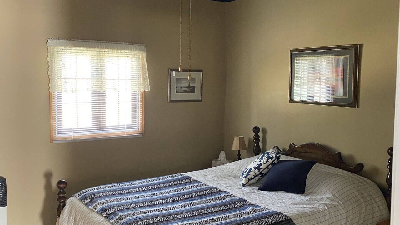 Photo of Bedroom in Okanagan-Similkameen