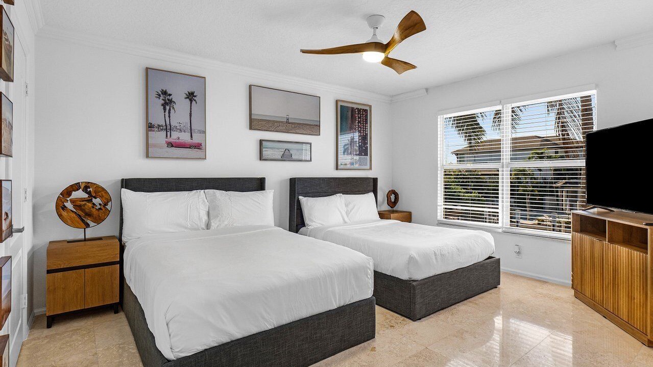 Photo of Bedroom in Tropic Isle