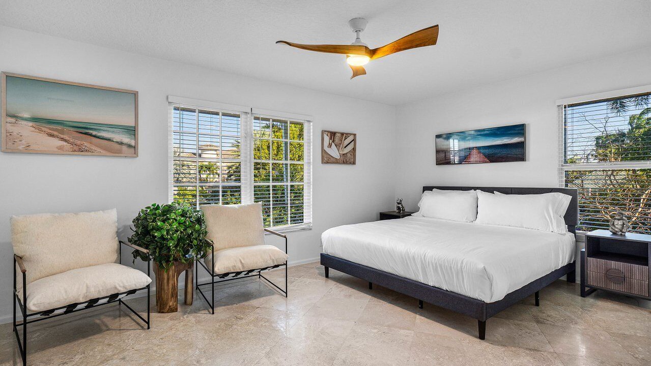 Photo of Bedroom in Tropic Isle