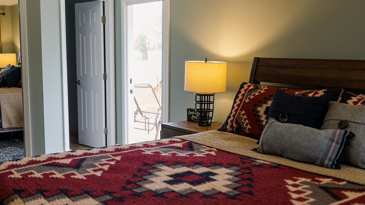 Photo of Bedroom in Homerville