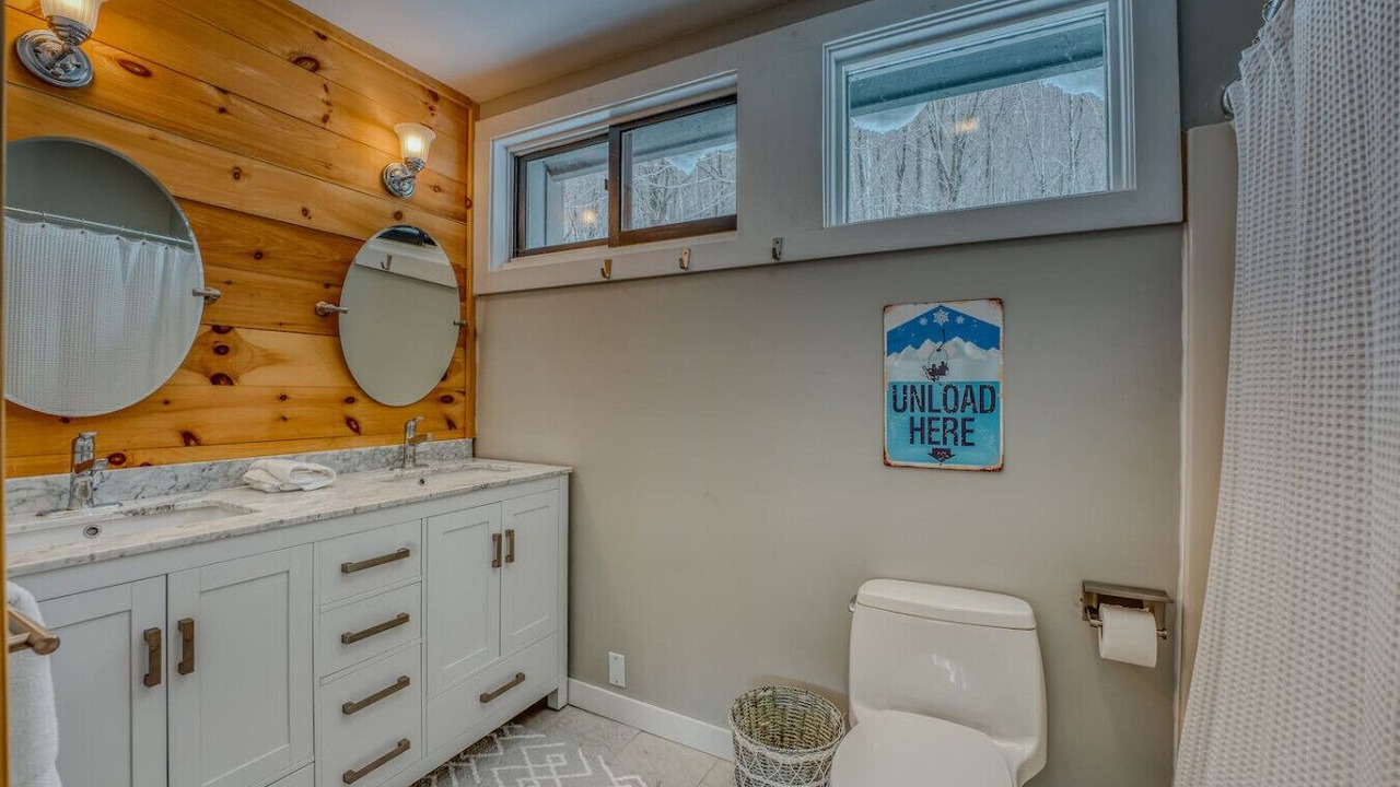 Photo of Bathroom in Lincoln