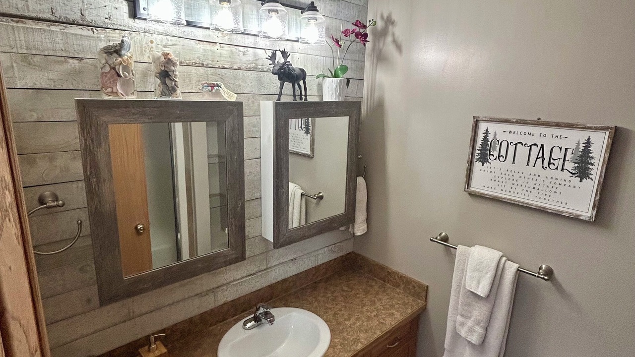 Photo of Bathroom in Nordegg
