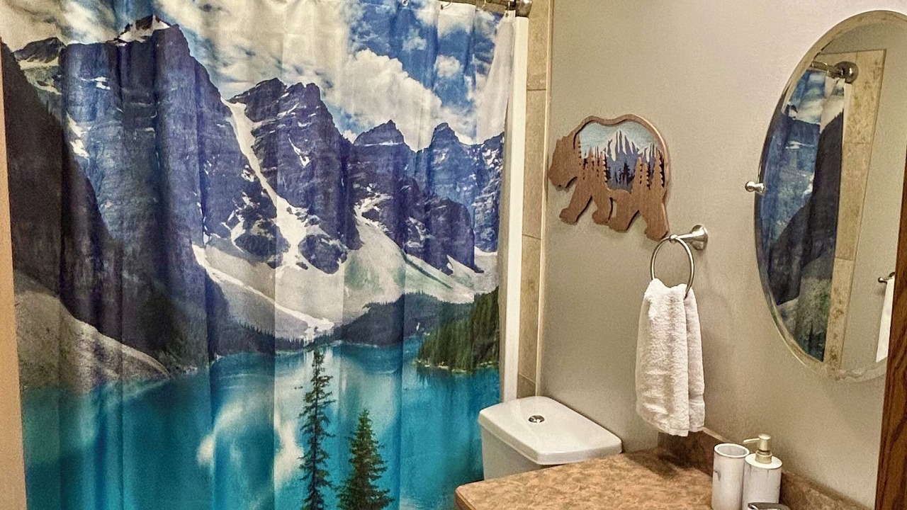 Photo of Bathroom in Nordegg