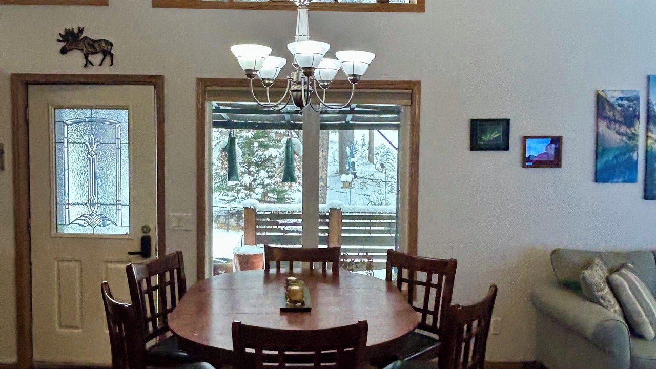 Photo of Livingroom in Nordegg