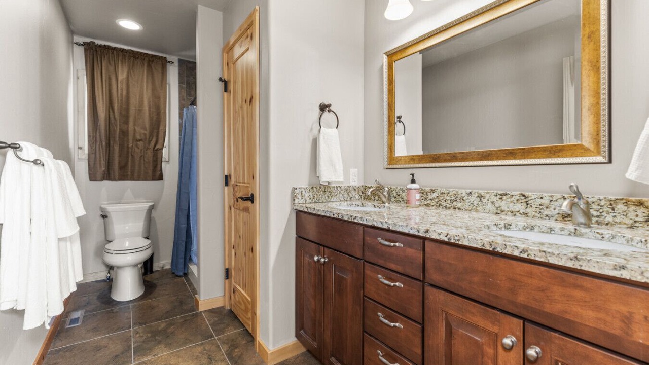 Photo of Bathroom in Grand Lake