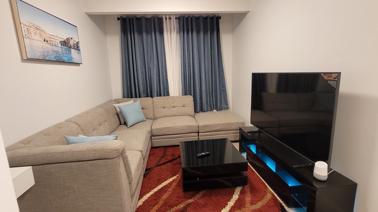 Photo of Livingroom in Division No. 11