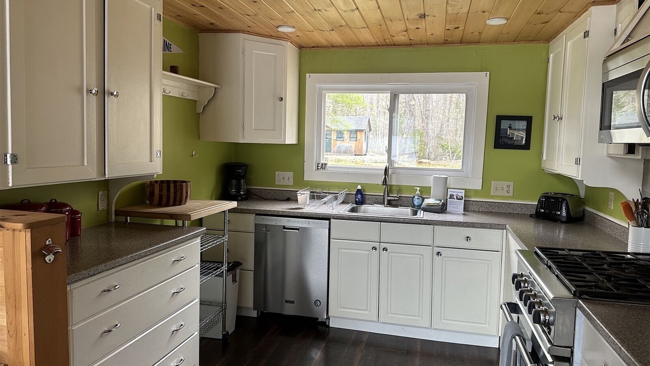 Photo of Kitchen in Lincolnville