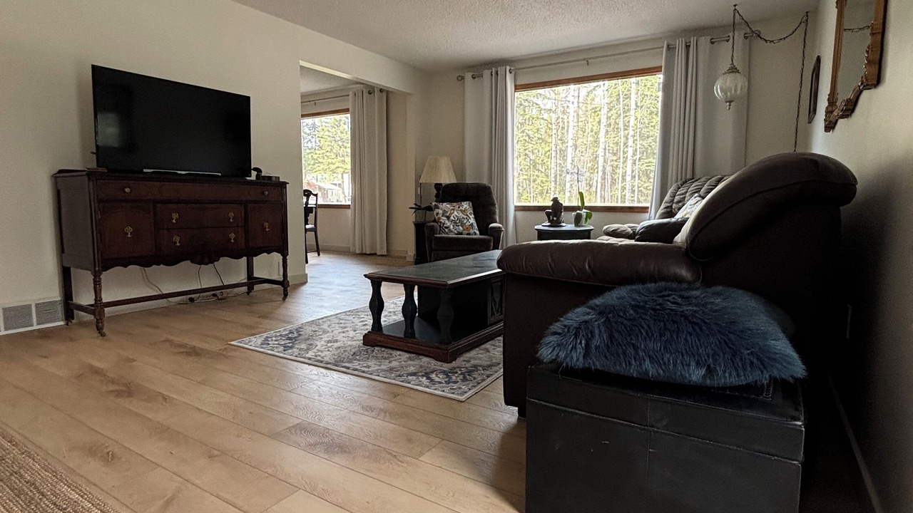 Photo of Livingroom in Candle Lake