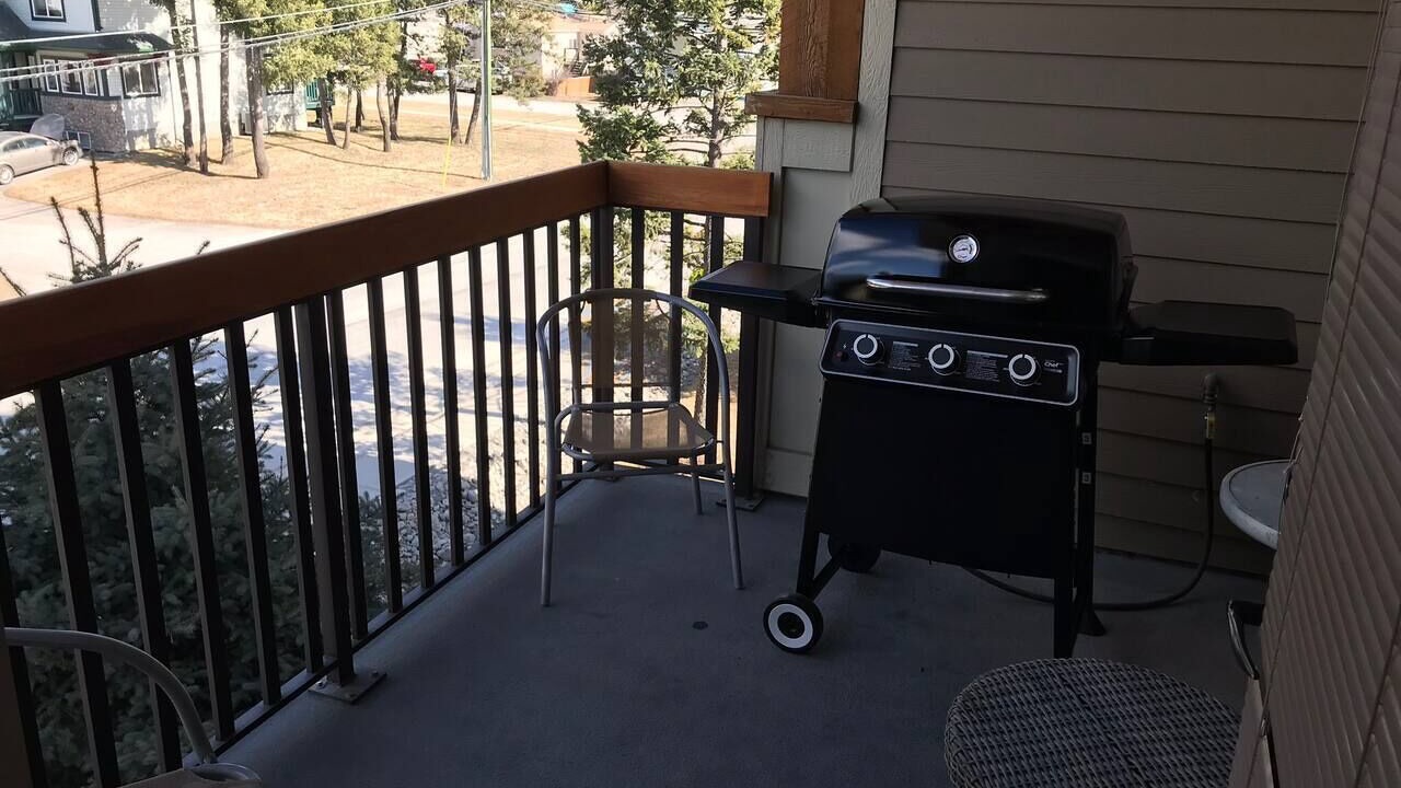 Photo of Patio Balcony in East Kootenay