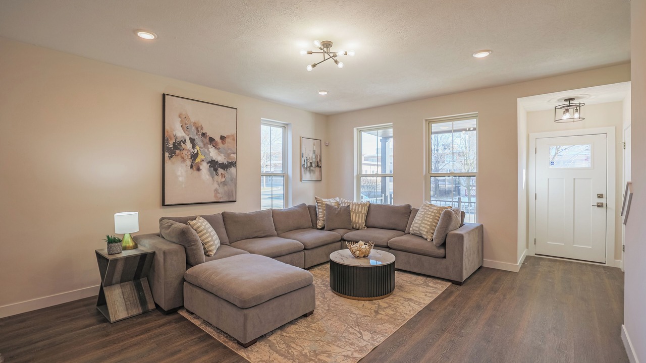 Photo of Livingroom in Cleveland