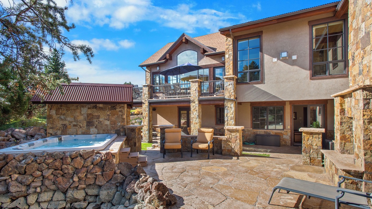 Photo of Patio Balcony in Basalt