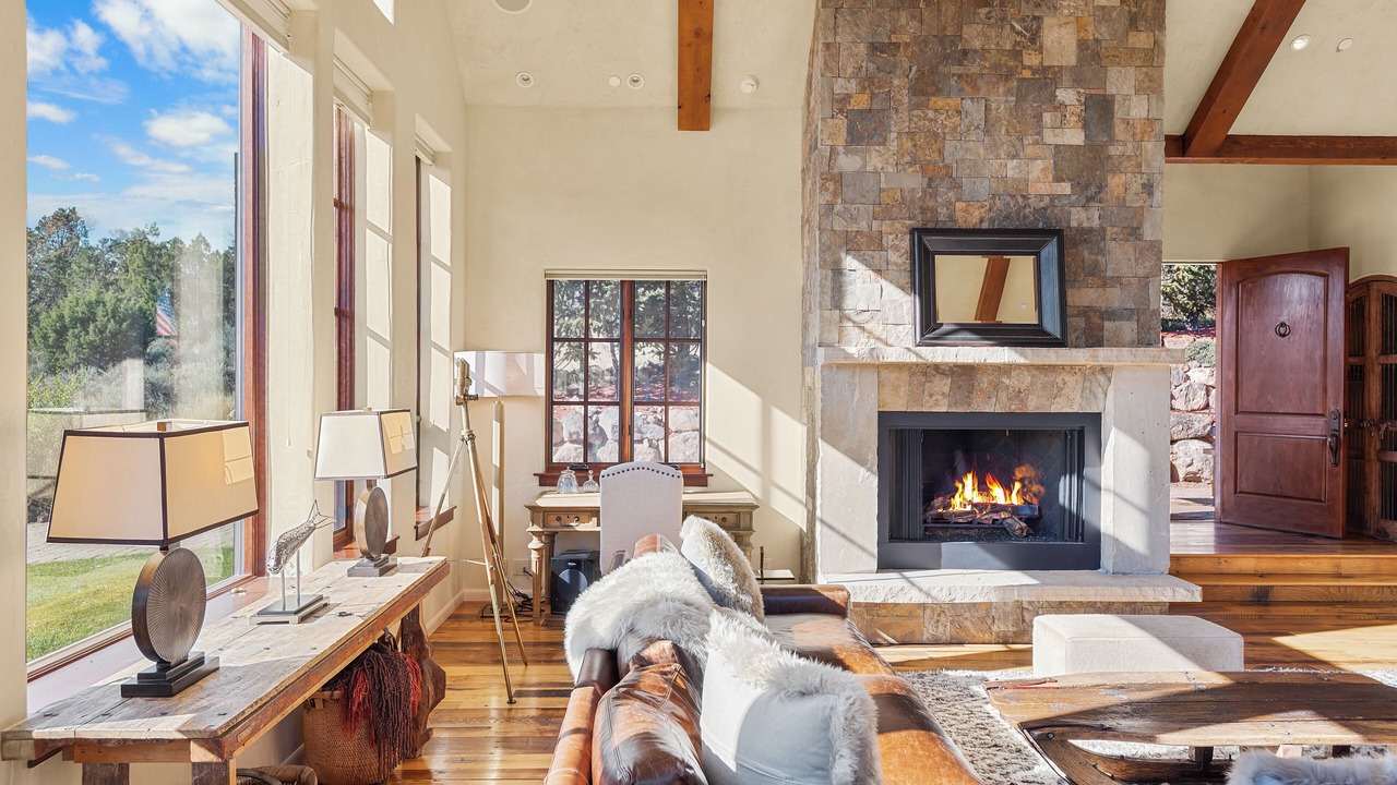 Photo of Livingroom in Basalt