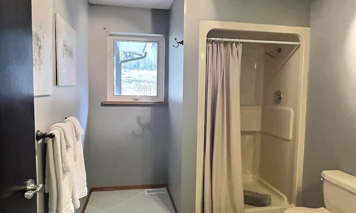 Photo of Bathroom in Okanagan-Similkameen