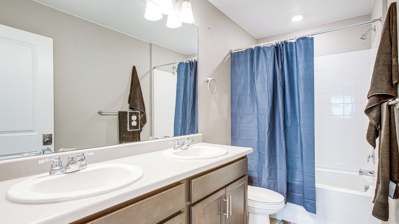 Photo of Bathroom in Aurora