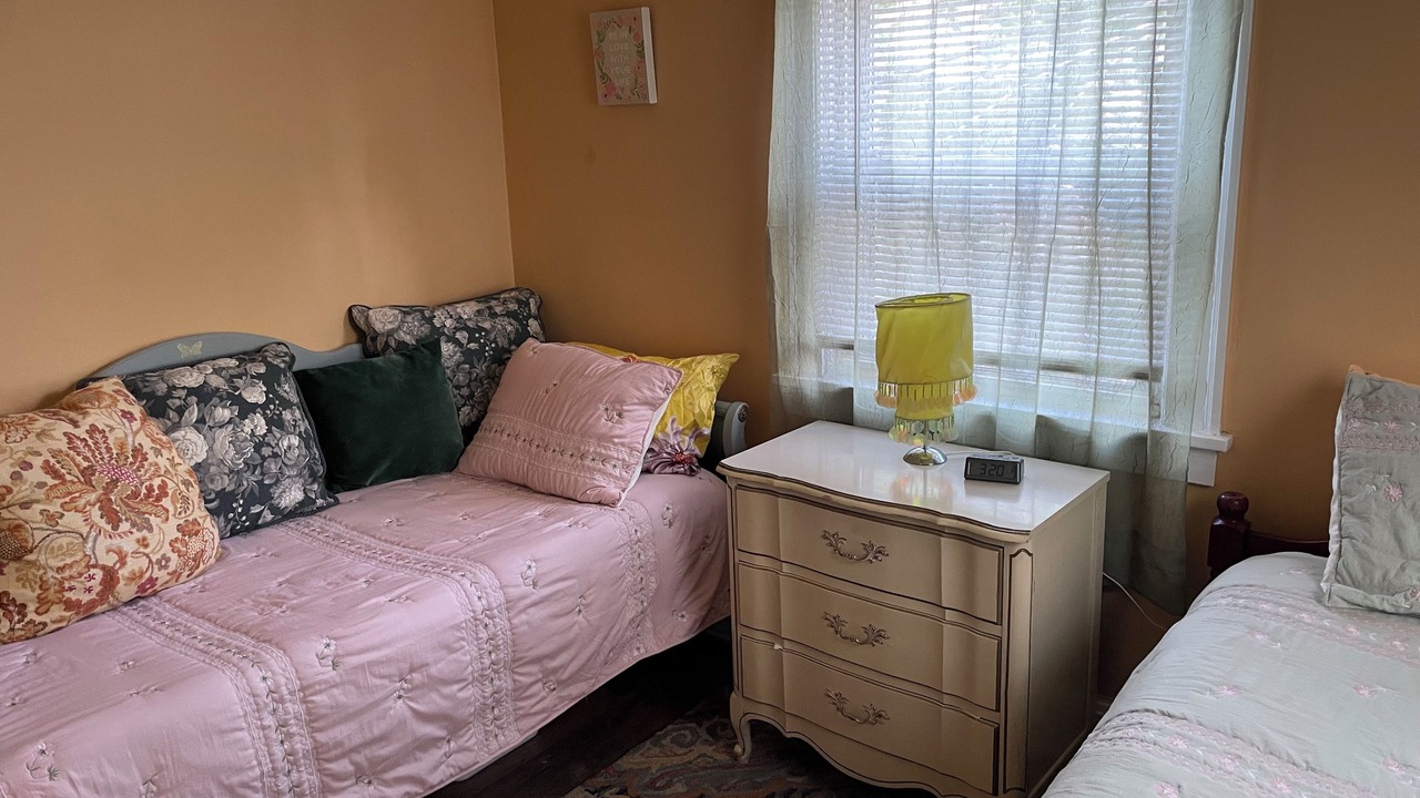 Photo of Bedroom in Garfield Heights