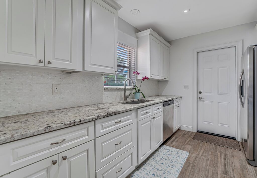 Photo of Kitchen in Parrot Cove