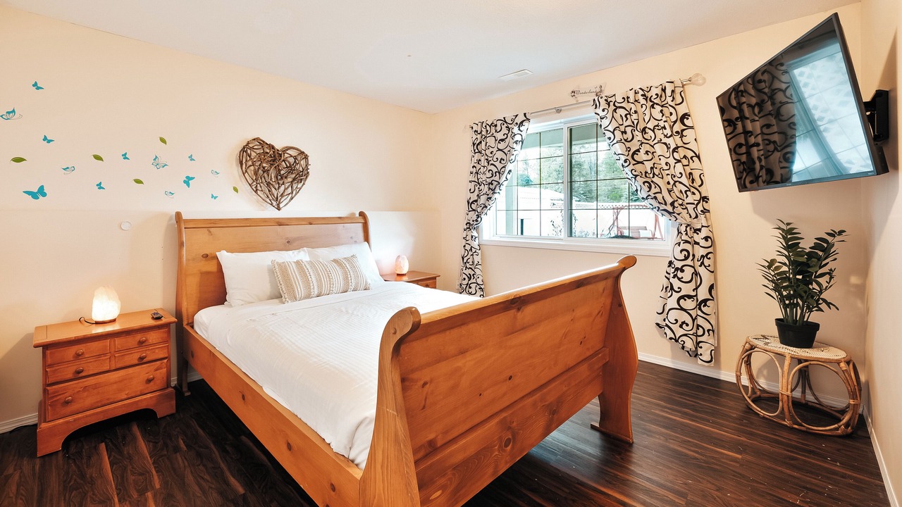 Photo of Bedroom in Christina Lake