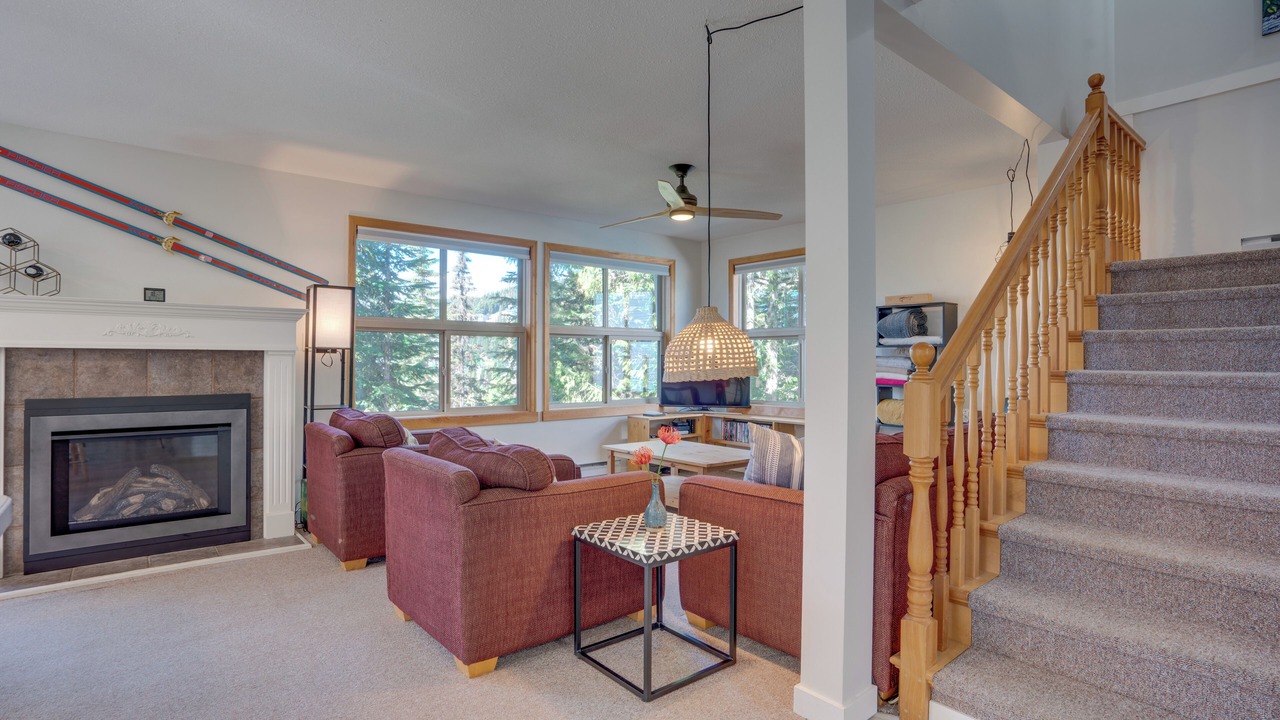 Photo of Livingroom in Silver Star Mountain