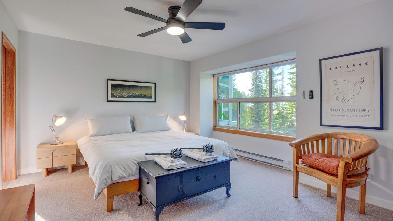 Photo of Bedroom in Silver Star Mountain
