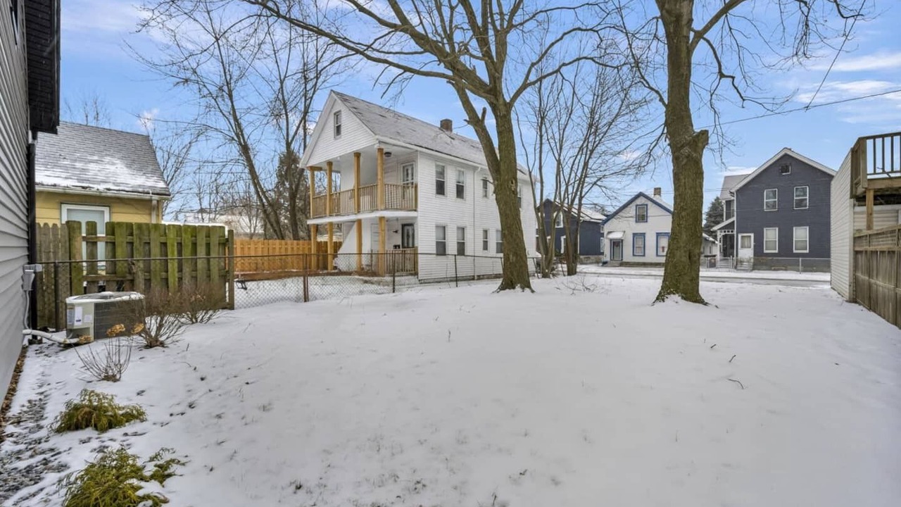 Photo of Others in Tremont