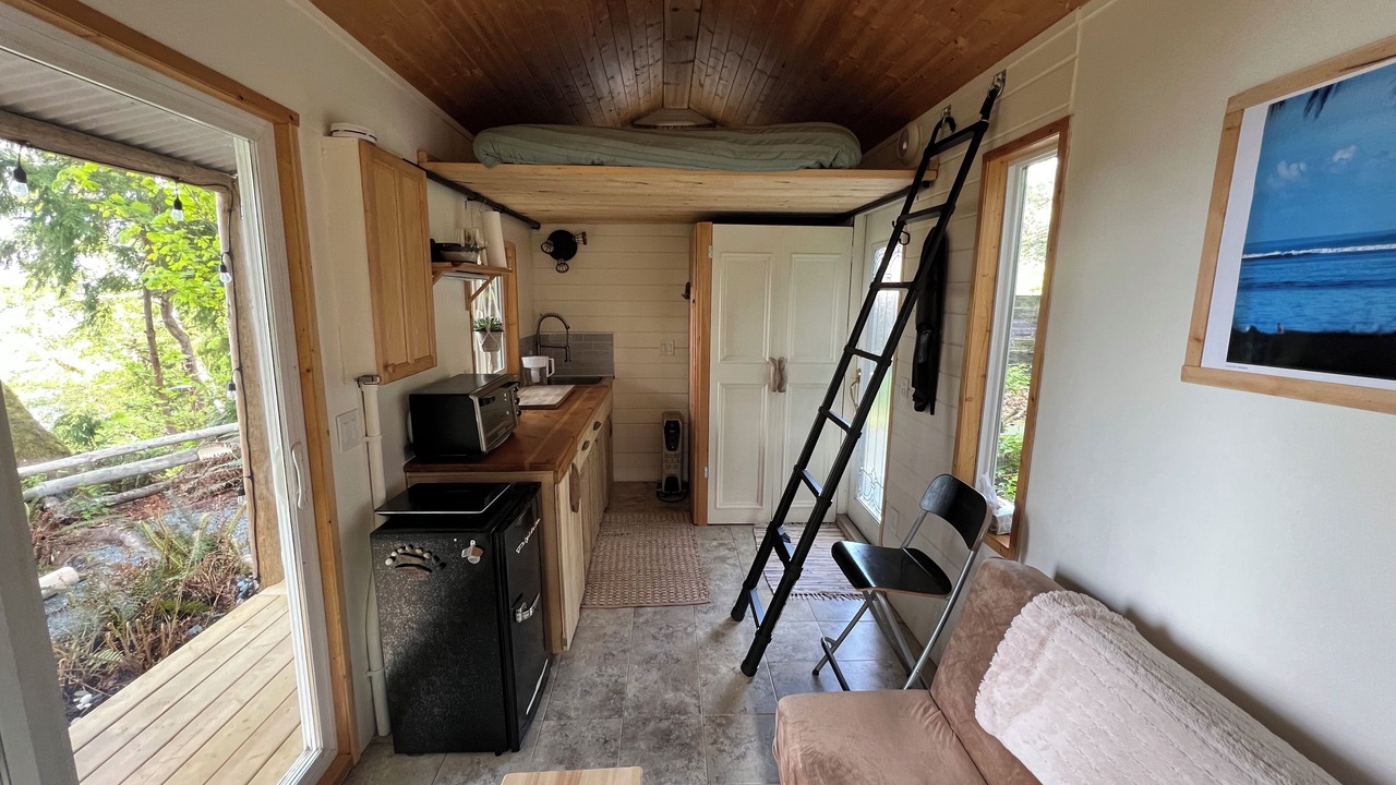 Photo of Livingroom in Jordan River
