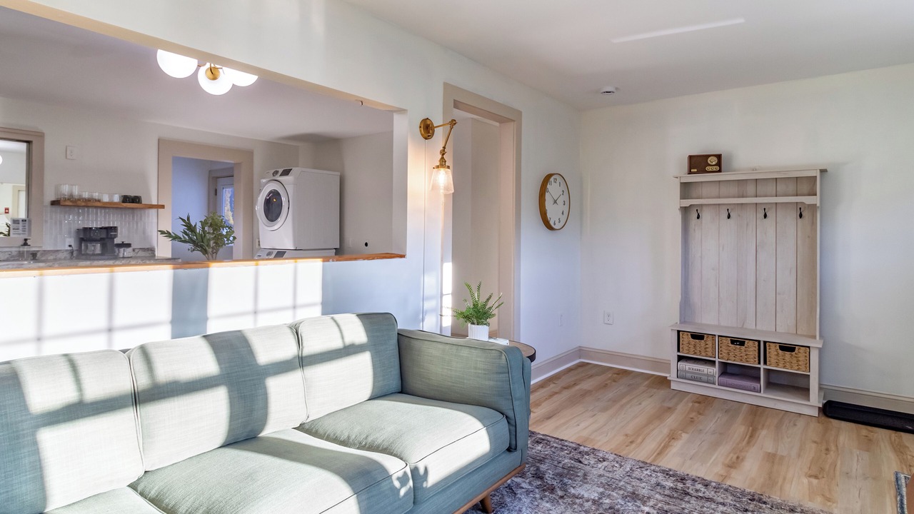 Photo of Livingroom in Bernard