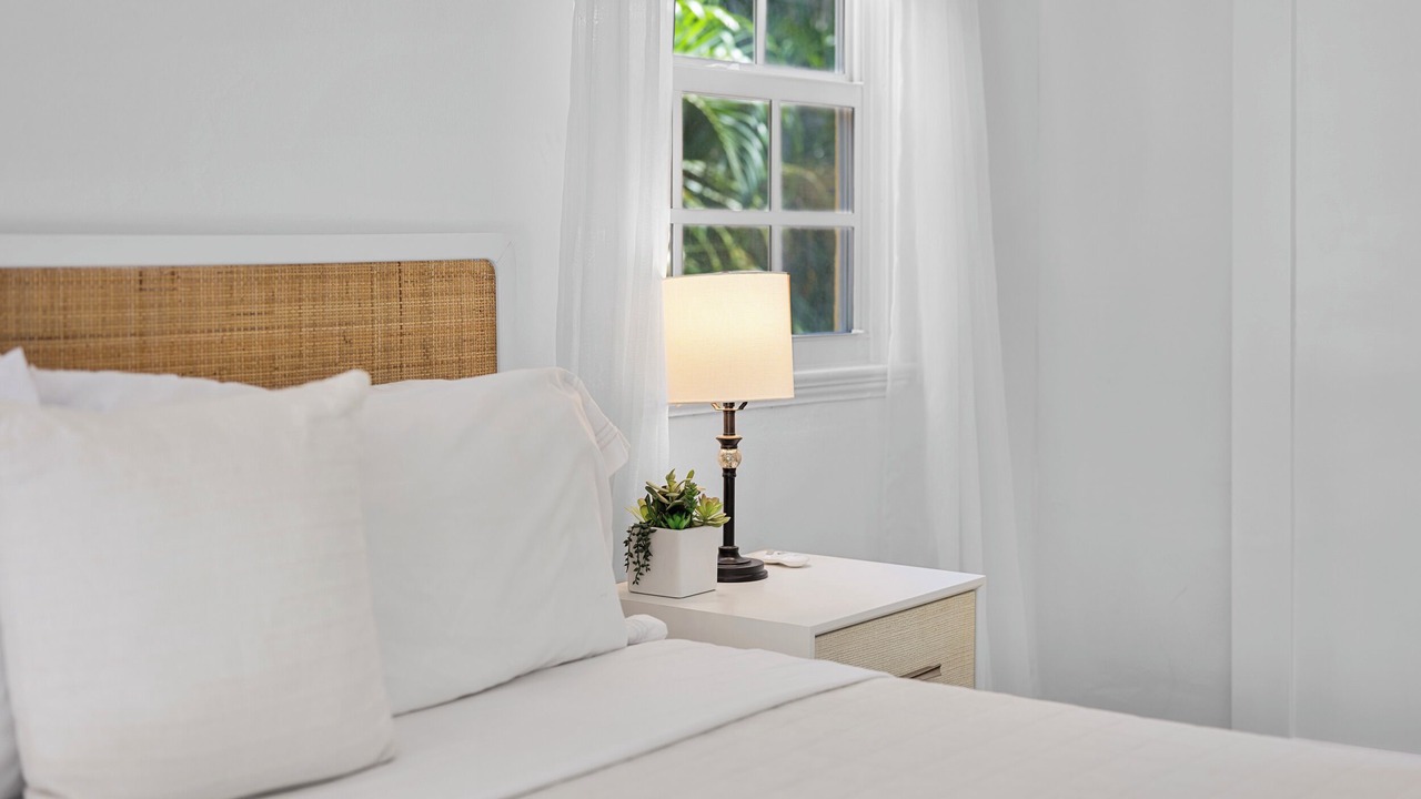 Photo of Bedroom in Old Northwood Historic District