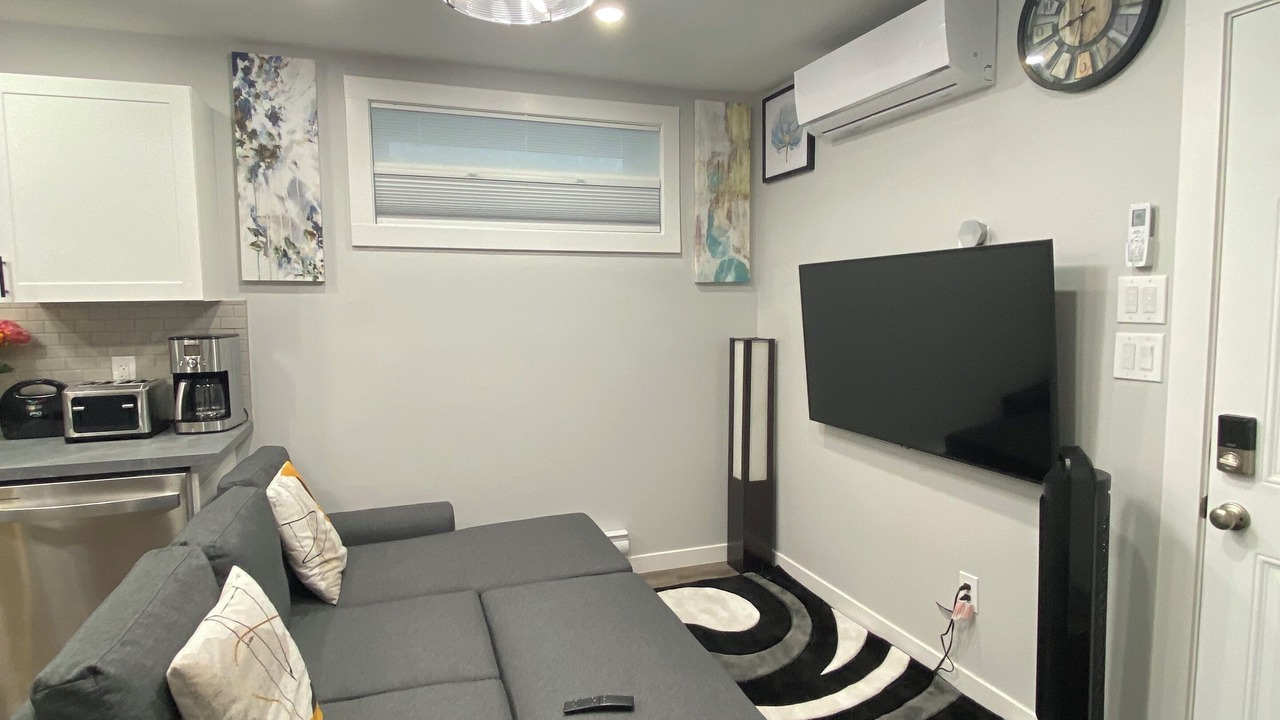 Photo of Livingroom in Regina